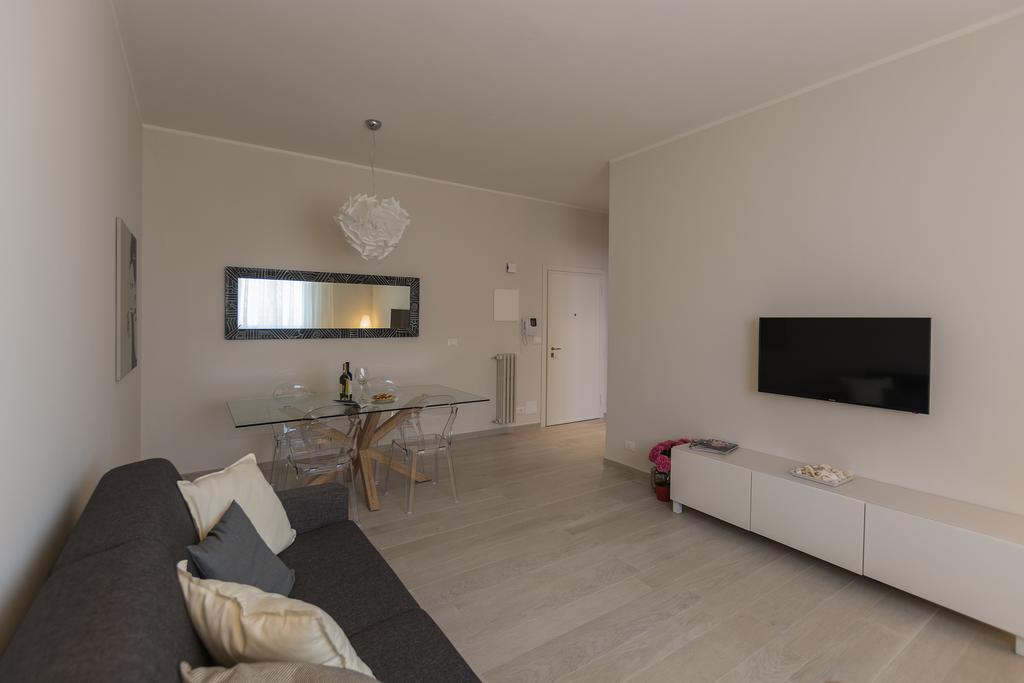 St. Vitale'S Basilic View Elegant Apartment ราเวนนา ภายนอก รูปภาพ