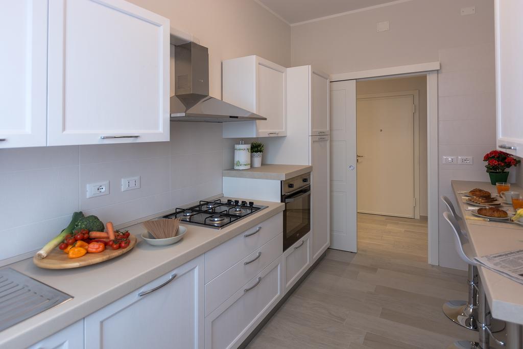 St. Vitale'S Basilic View Elegant Apartment ราเวนนา ภายนอก รูปภาพ